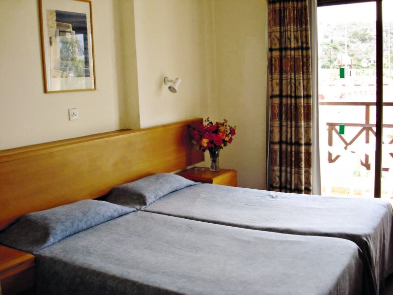 Harry'S Hotel Protaras Buitenkant foto