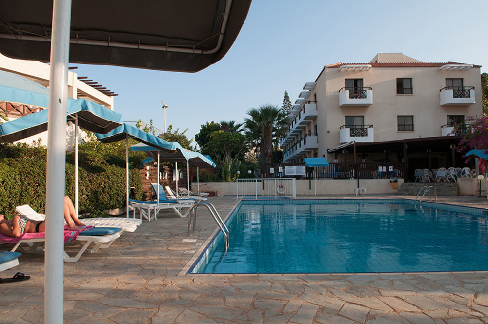 Harry'S Hotel Protaras Buitenkant foto