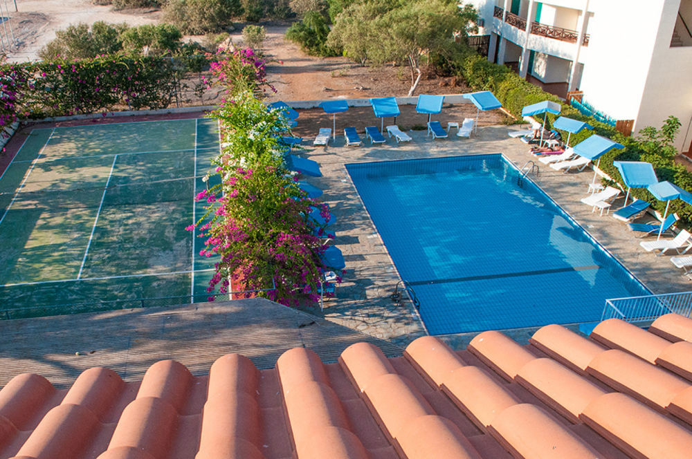 Harry'S Hotel Protaras Buitenkant foto
