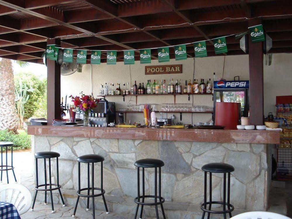 Harry'S Hotel Protaras Buitenkant foto