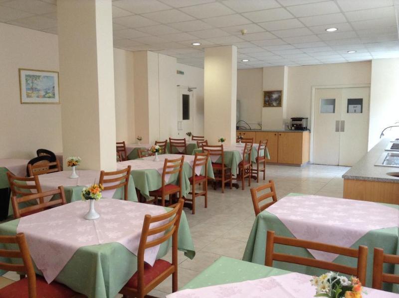 Harry'S Hotel Protaras Buitenkant foto