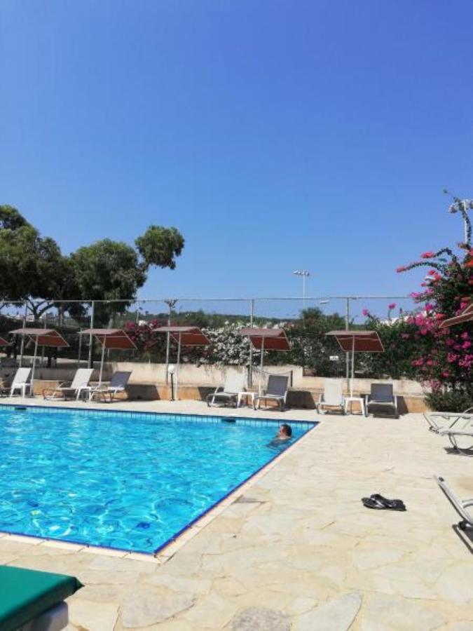 Harry'S Hotel Protaras Buitenkant foto