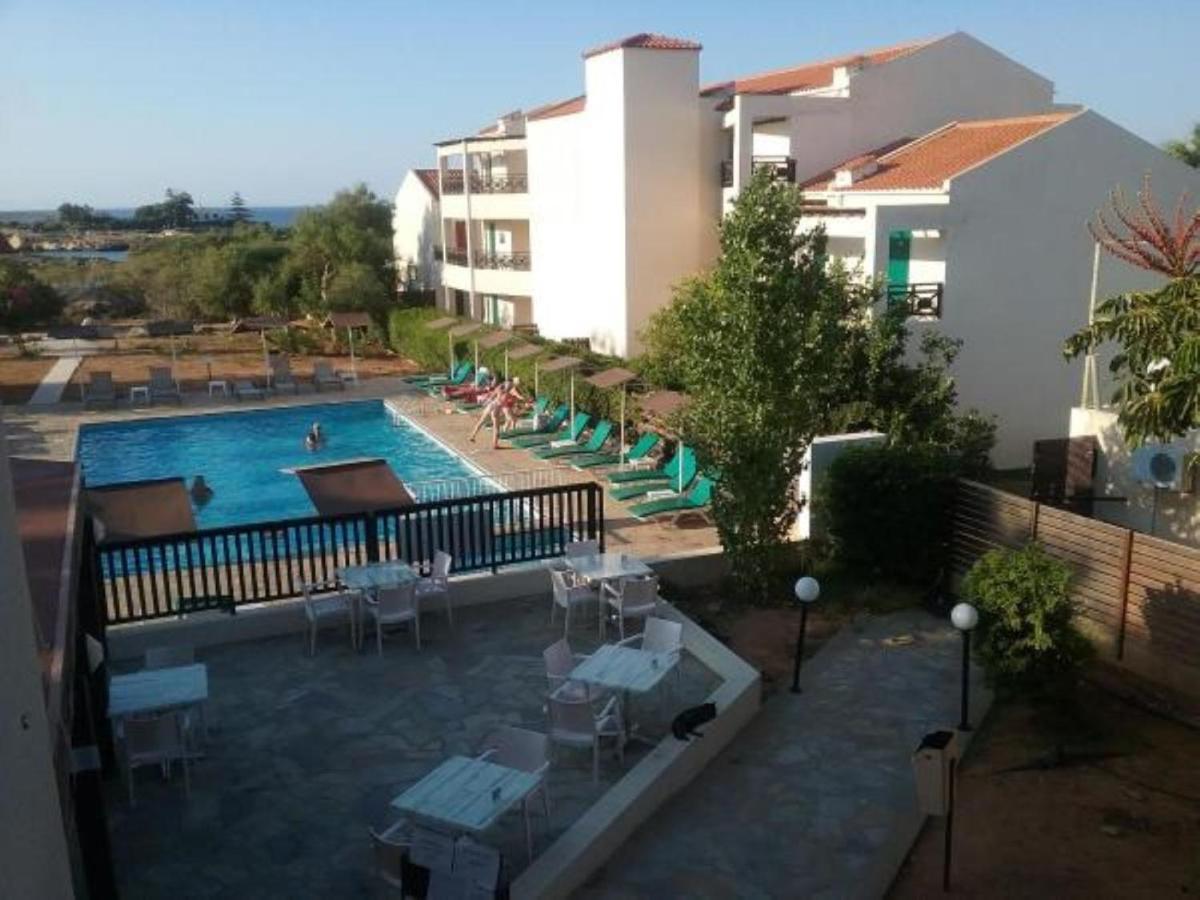 Harry'S Hotel Protaras Buitenkant foto
